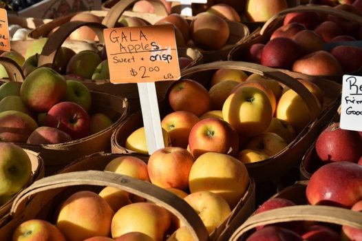 apples at the farmers market